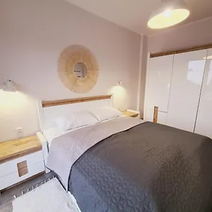 https://apartament-e5-karpatia-5d-apartamenty.karpacz-hotel.com