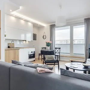 https://elite-apartments-marine-suite.sopothotels.com