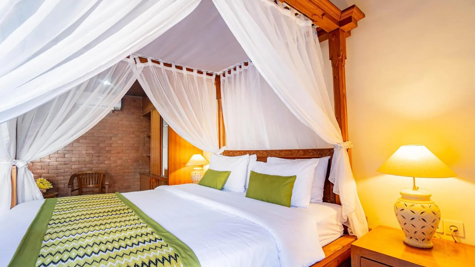 Station touristique Wina Holiday Villa Kuta Lombok
